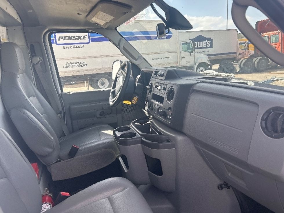 Light Duty Box Truck-Light and Medium Duty Trucks-Ford-2022-E350-Lubbock-TX-92,848\n\t\tmiles-$ 32,250 - Image 21