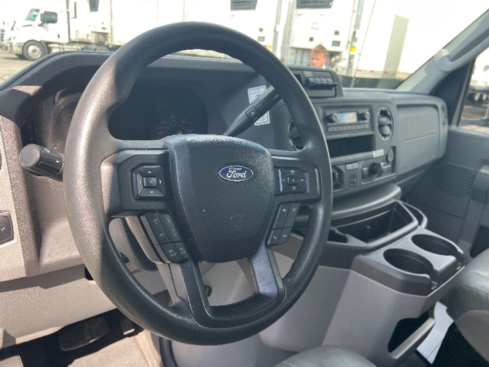 Light Duty Box Truck-Light and Medium Duty Trucks-Ford-2022-E350-Lubbock-TX-99,979\n\t\tmiles-$ 30,750 - Image 17