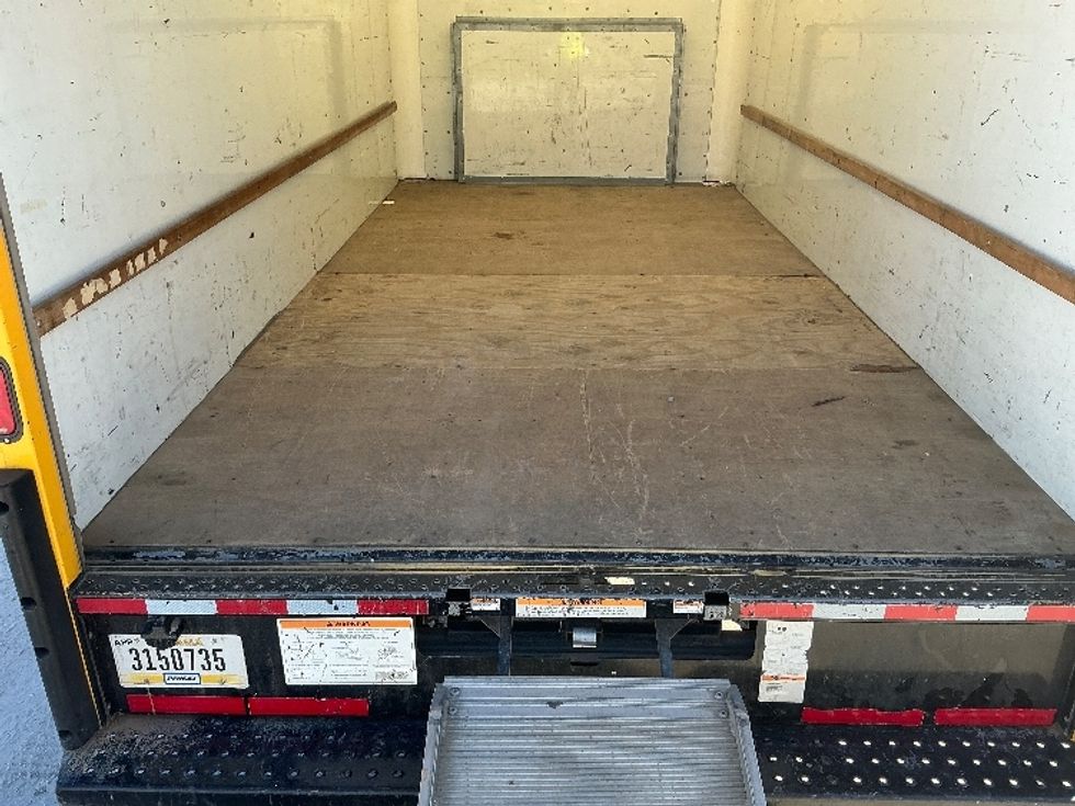 Light Duty Box Truck-Light and Medium Duty Trucks-Ford-2022-E350-Macon-GA-90,323\n\t\tmiles-$ 30,250 - Image 10