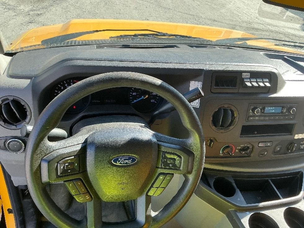 Light Duty Box Truck-Light and Medium Duty Trucks-Ford-2022-E350-Macon-GA-90,323\n\t\tmiles-$ 30,250 - Image 18