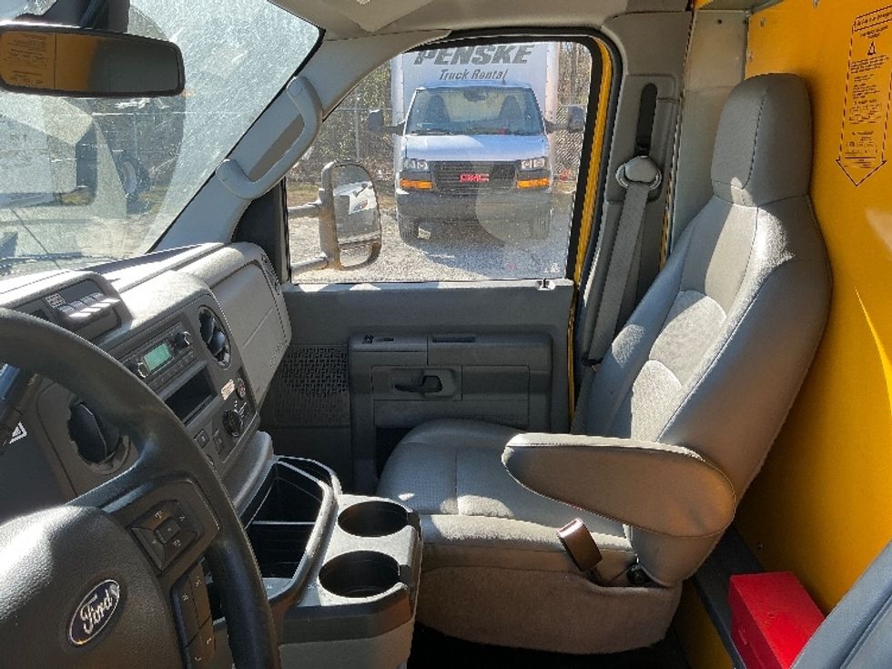 Light Duty Box Truck-Light and Medium Duty Trucks-Ford-2022-E350-Macon-GA-90,323\n\t\tmiles-$ 30,250 - Image 19
