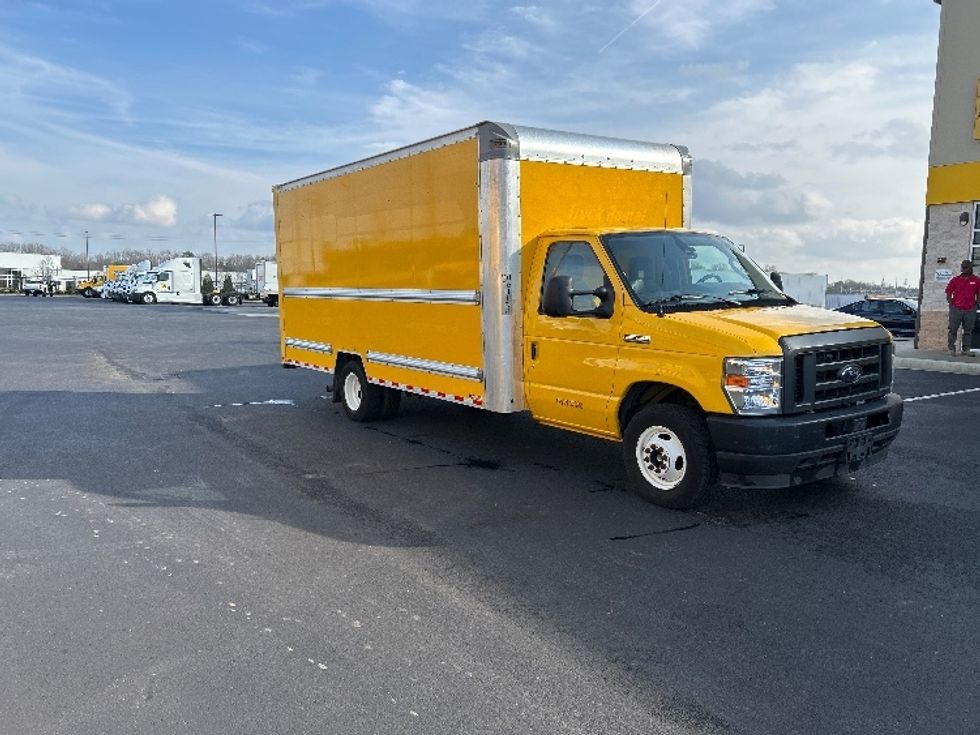 Light Duty Box Truck-Light and Medium Duty Trucks-Ford-2022-E350-Madison-AL-104,435\n\t\tmiles-$ 28,500 - Image 1