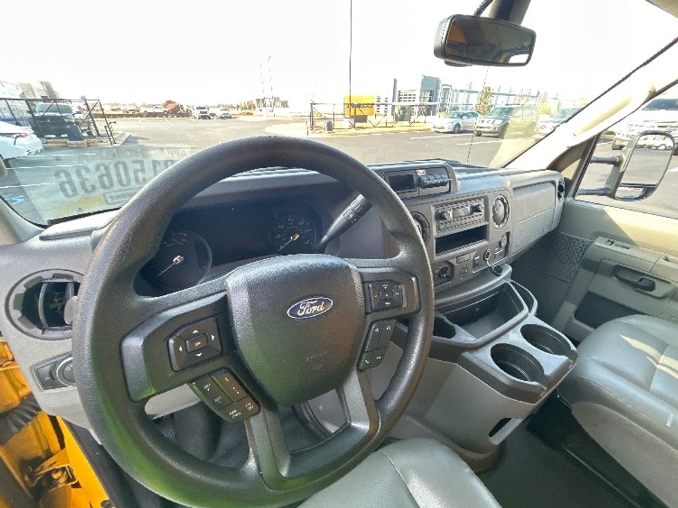 Light Duty Box Truck-Light and Medium Duty Trucks-Ford-2022-E350-Madison-AL-104,435\n\t\tmiles-$ 28,500 - Image 18