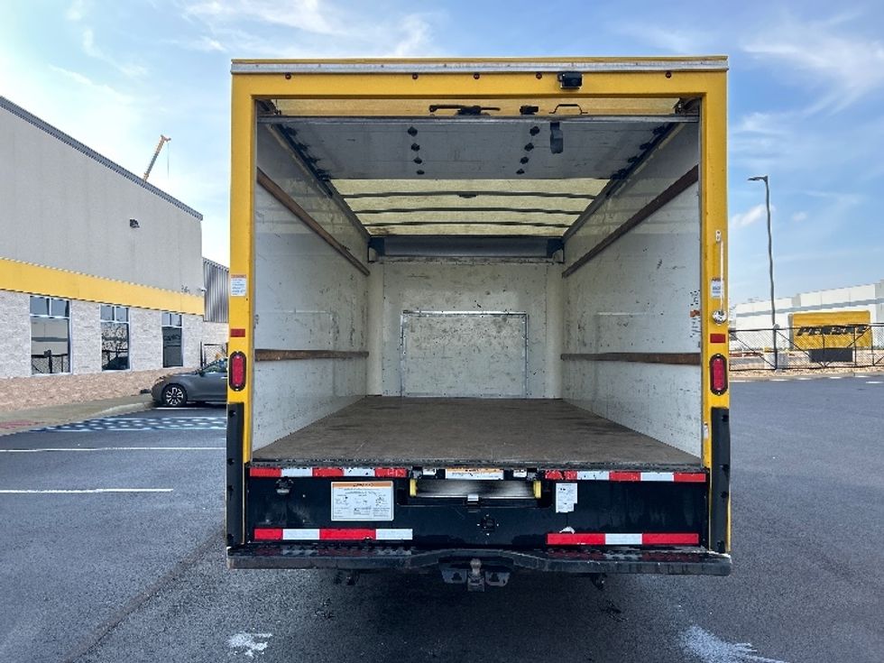 Light Duty Box Truck-Light and Medium Duty Trucks-Ford-2022-E350-Madison-AL-104,435\n\t\tmiles-$ 28,500 - Image 8