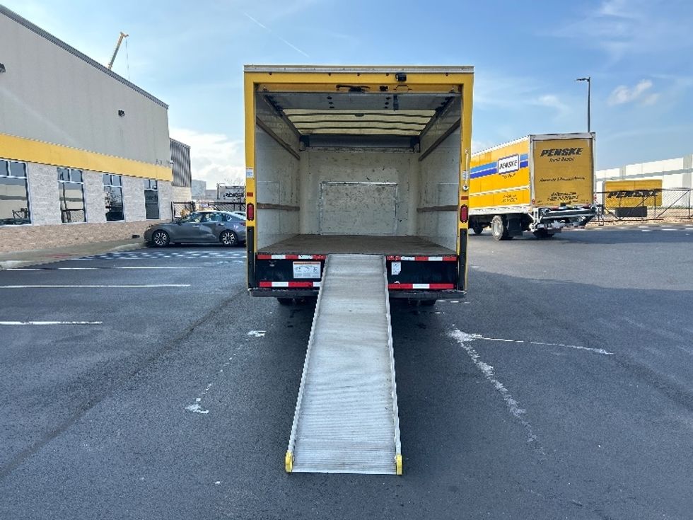 Light Duty Box Truck-Light and Medium Duty Trucks-Ford-2022-E350-Madison-AL-104,435\n\t\tmiles-$ 28,500 - Image 9