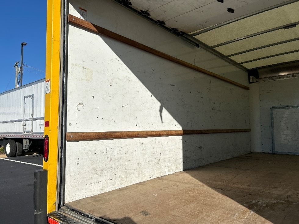 Light Duty Box Truck-Light and Medium Duty Trucks-Ford-2022-E350-Madison-AL-130,868\n\t\tmiles-$ 23,750 - Image 11