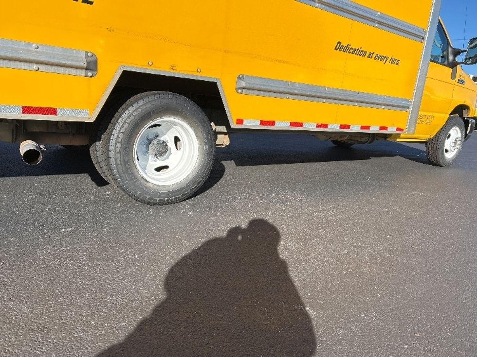 Light Duty Box Truck-Light and Medium Duty Trucks-Ford-2022-E350-Madison-AL-130,868\n\t\tmiles-$ 23,750 - Image 14