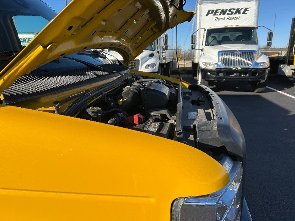 Light Duty Box Truck-Light and Medium Duty Trucks-Ford-2022-E350-Madison-AL-130,868\n\t\tmiles-$ 23,750 - Image 22