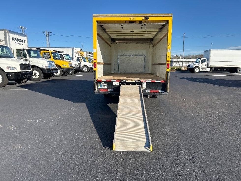 Light Duty Box Truck-Light and Medium Duty Trucks-Ford-2022-E350-Madison-AL-130,868\n\t\tmiles-$ 23,750 - Image 9