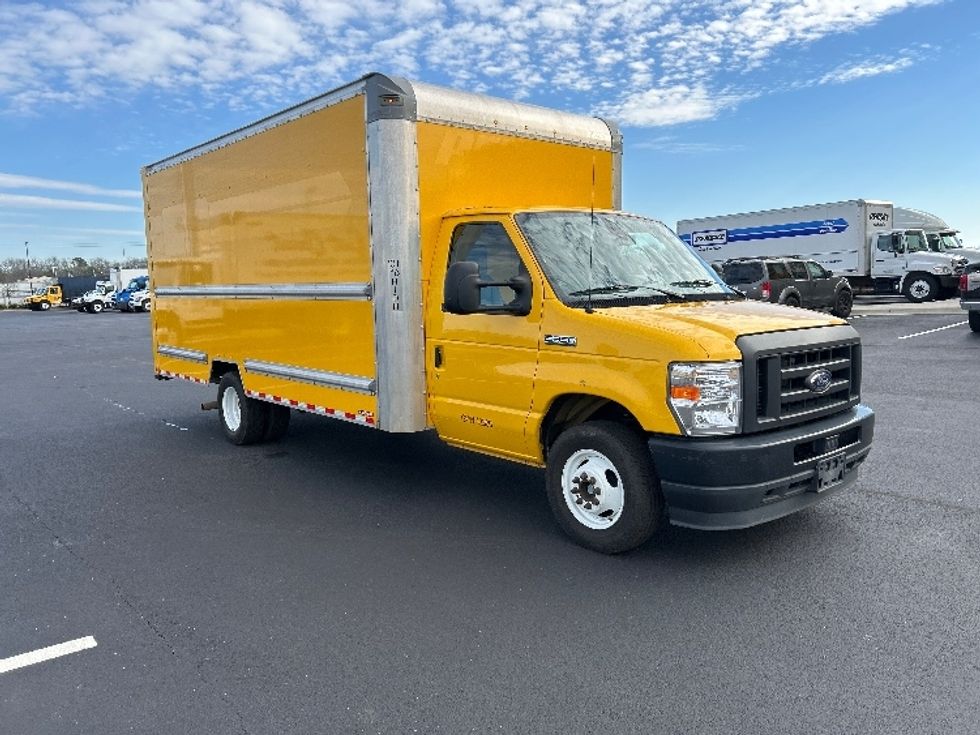 Light Duty Box Truck-Light and Medium Duty Trucks-Ford-2022-E350-Madison-AL-93,219\n\t\tmiles-$ 30,000 - Image 1