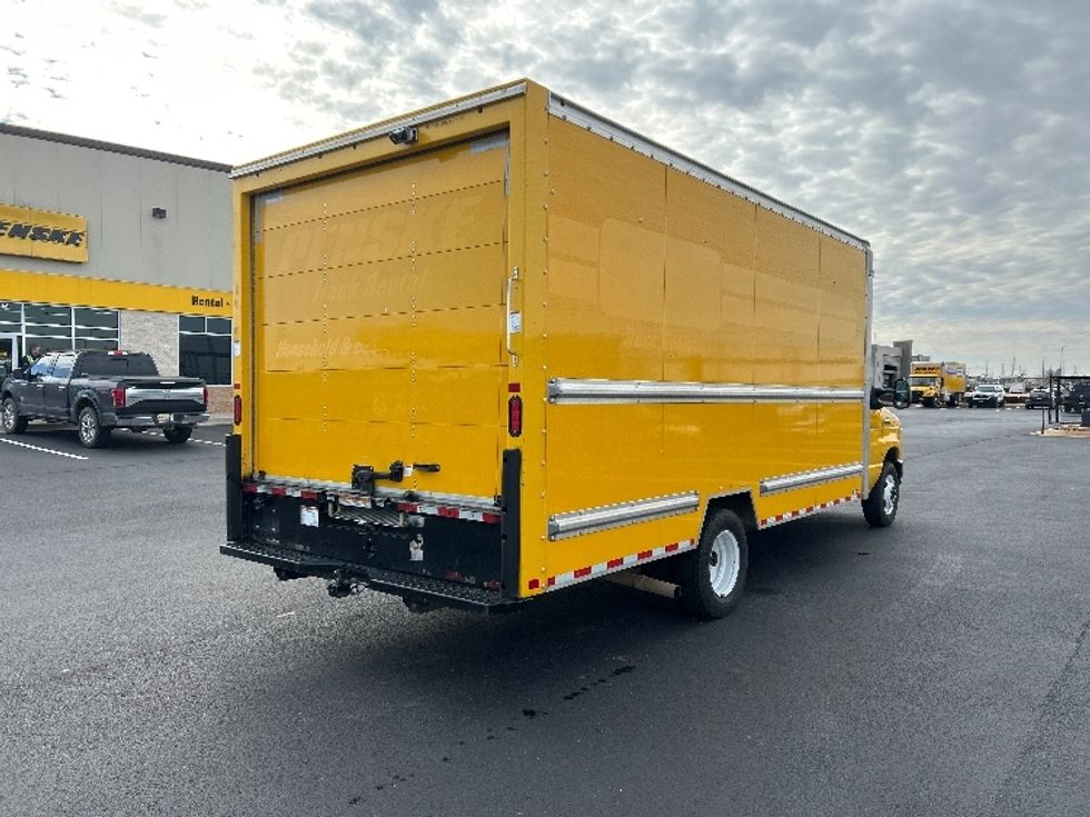 Light Duty Box Truck-Light and Medium Duty Trucks-Ford-2022-E350-Madison-AL-93,219\n\t\tmiles-$ 30,000 - Image 13