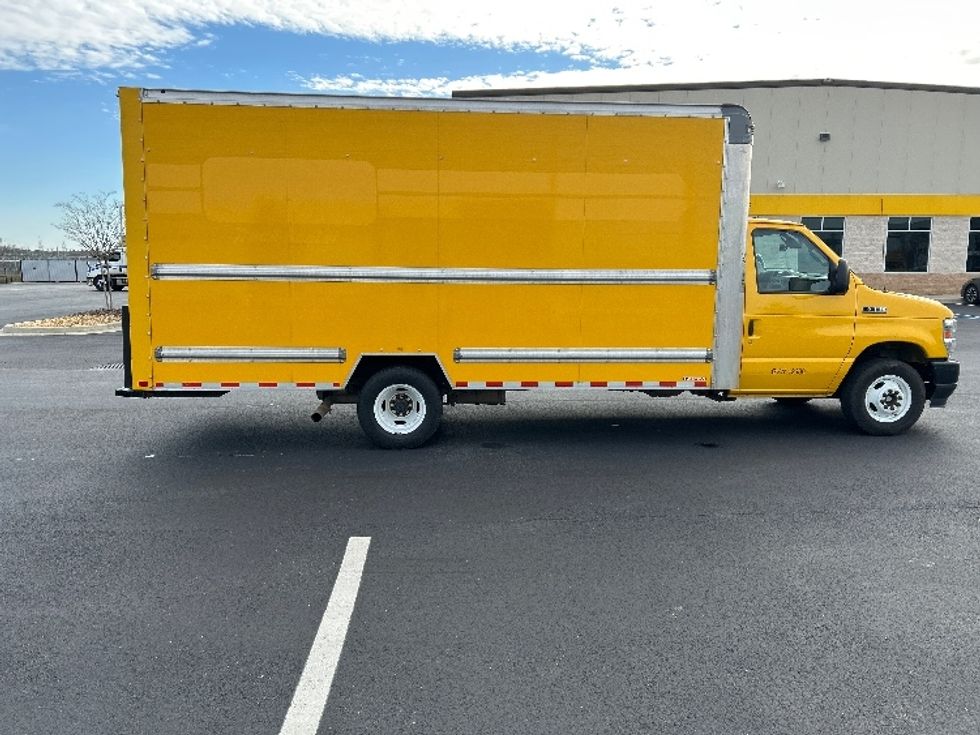 Light Duty Box Truck-Light and Medium Duty Trucks-Ford-2022-E350-Madison-AL-93,219\n\t\tmiles-$ 30,000 - Image 15