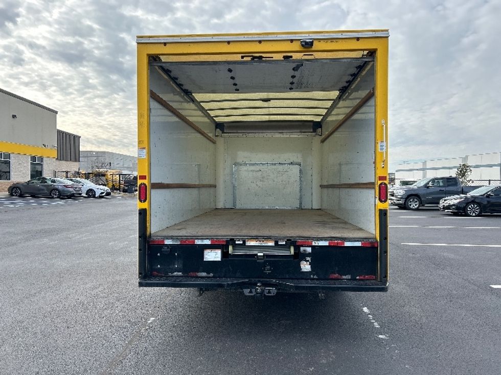 Light Duty Box Truck-Light and Medium Duty Trucks-Ford-2022-E350-Madison-AL-93,219\n\t\tmiles-$ 30,000 - Image 8