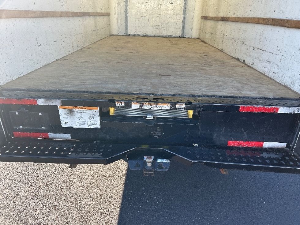 Light Duty Box Truck-Light and Medium Duty Trucks-Ford-2022-E350-Madison-AL-95,180\n\t\tmiles-$ 32,750 - Image 10