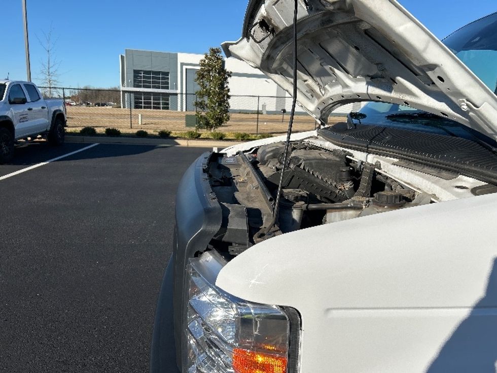 Light Duty Box Truck-Light and Medium Duty Trucks-Ford-2022-E350-Madison-AL-95,180\n\t\tmiles-$ 32,750 - Image 24