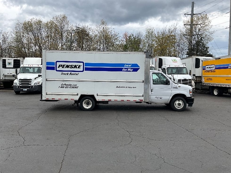 Light Duty Box Truck-Light and Medium Duty Trucks-Ford-2022-E350-Manassas-VA-63,225\n\t\tmiles-$ 35,000 - Image 15