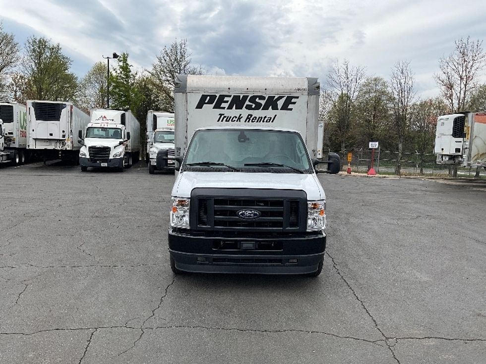 Light Duty Box Truck-Light and Medium Duty Trucks-Ford-2022-E350-Manassas-VA-63,225\n\t\tmiles-$ 35,000 - Image 2