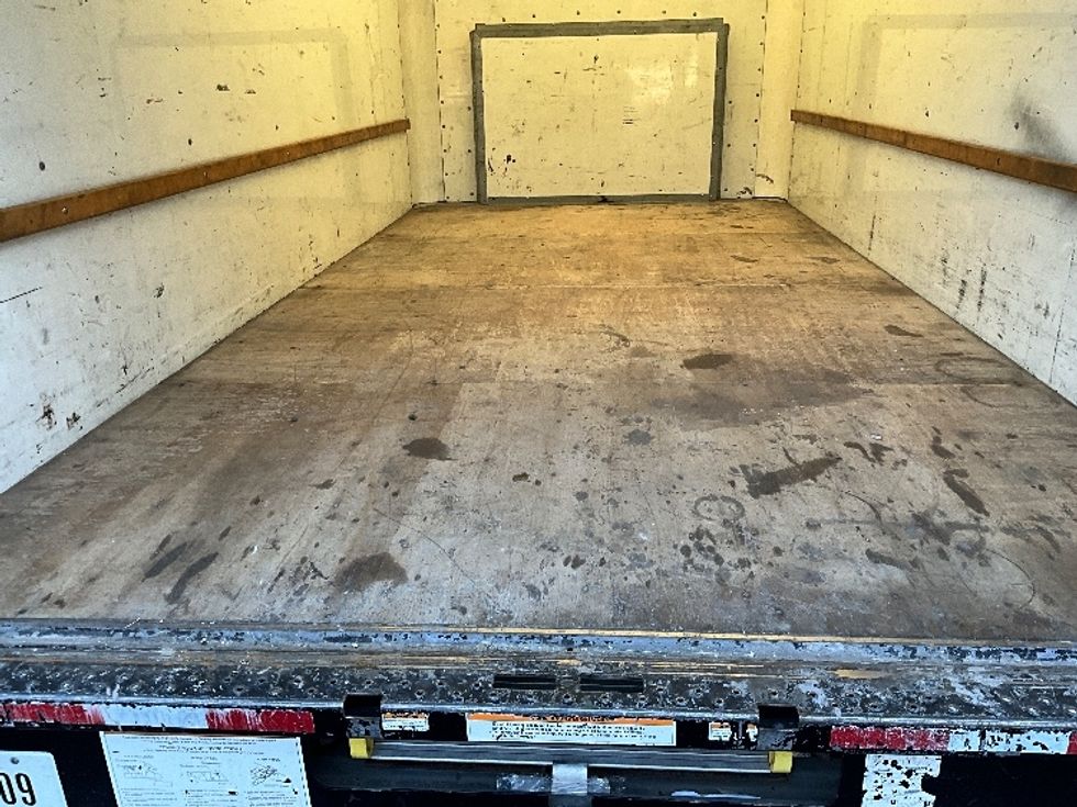 Light Duty Box Truck-Light and Medium Duty Trucks-Ford-2022-E350-Mebane-NC-124,463\n\t\tmiles-$ 29,250 - Image 10