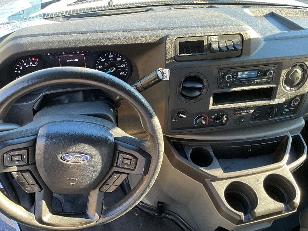Light Duty Box Truck-Light and Medium Duty Trucks-Ford-2022-E350-Mebane-NC-124,463\n\t\tmiles-$ 29,250 - Image 18