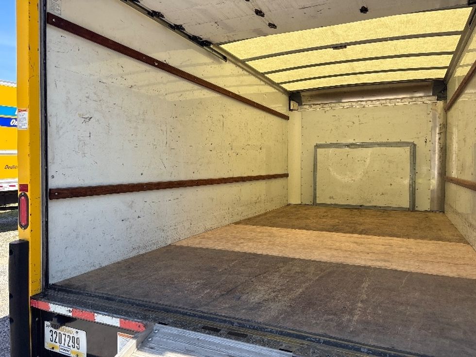 Light Duty Box Truck-Light and Medium Duty Trucks-Ford-2022-E350-Mebane-NC-142,352\n\t\tmiles-$ 20,250 - Image 11