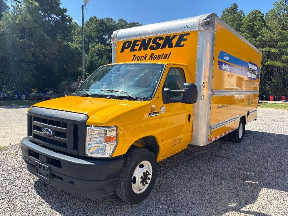 Light Duty Box Truck-Light and Medium Duty Trucks-Ford-2022-E350-Mebane-NC-142,352\n\t\tmiles-$ 20,250 - Image 3