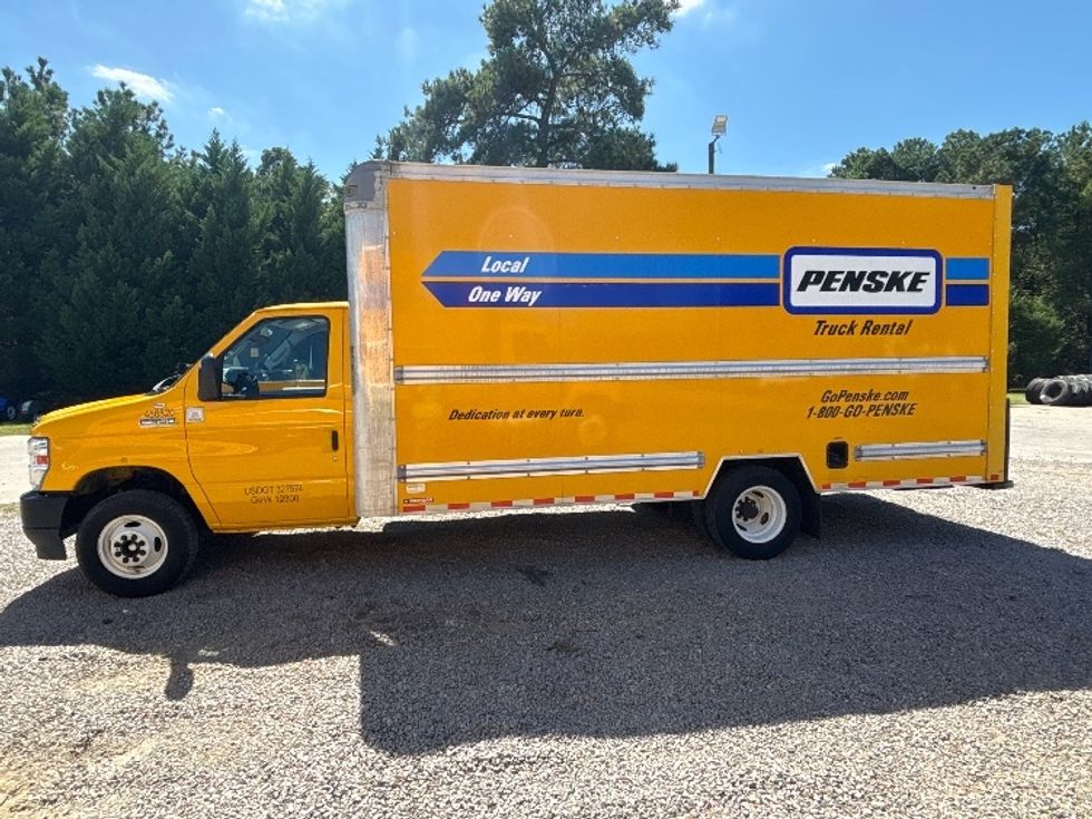 Light Duty Box Truck-Light and Medium Duty Trucks-Ford-2022-E350-Mebane-NC-142,352\n\t\tmiles-$ 20,250 - Image 4