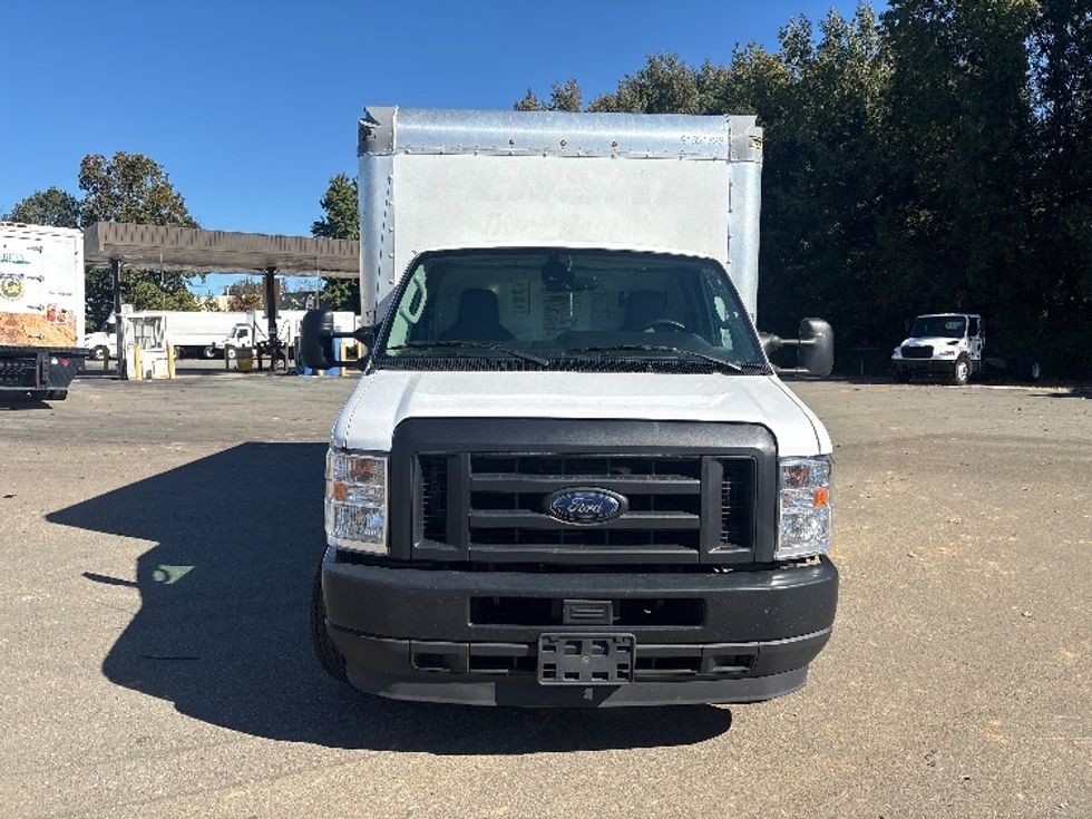 Light Duty Box Truck-Light and Medium Duty Trucks-Ford-2022-E350-Mebane-NC-185,203\n\t\tmiles-$ 19,750 - Image 2