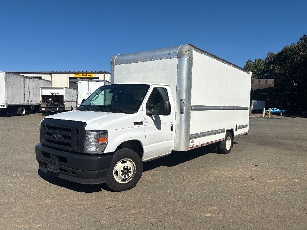 Light Duty Box Truck-Light and Medium Duty Trucks-Ford-2022-E350-Mebane-NC-185,203\n\t\tmiles-$ 19,750 - Image 3