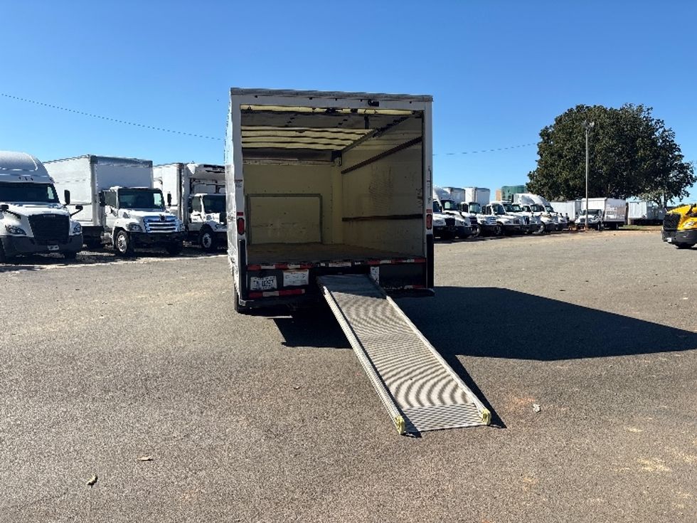 Light Duty Box Truck-Light and Medium Duty Trucks-Ford-2022-E350-Mebane-NC-185,203\n\t\tmiles-$ 19,750 - Image 9