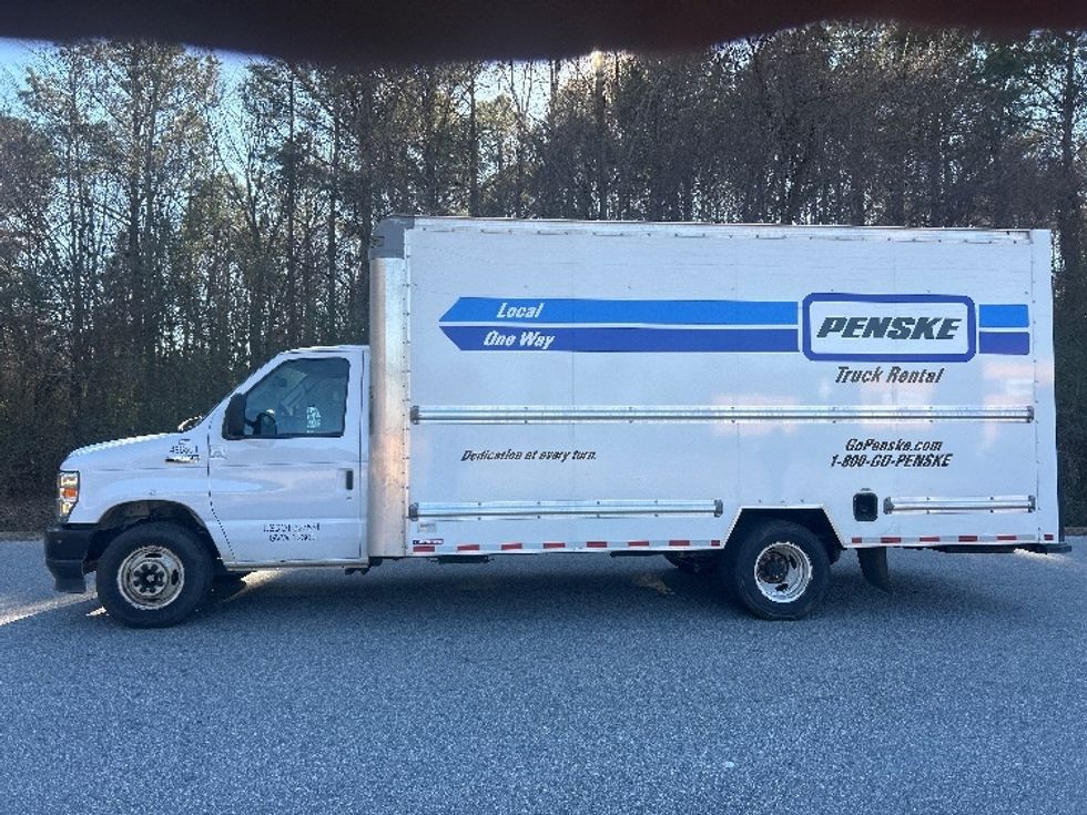 Light Duty Box Truck-Light and Medium Duty Trucks-Ford-2022-E350-Mebane-NC-76,511\n\t\tmiles-$ 41,750 - Image 4