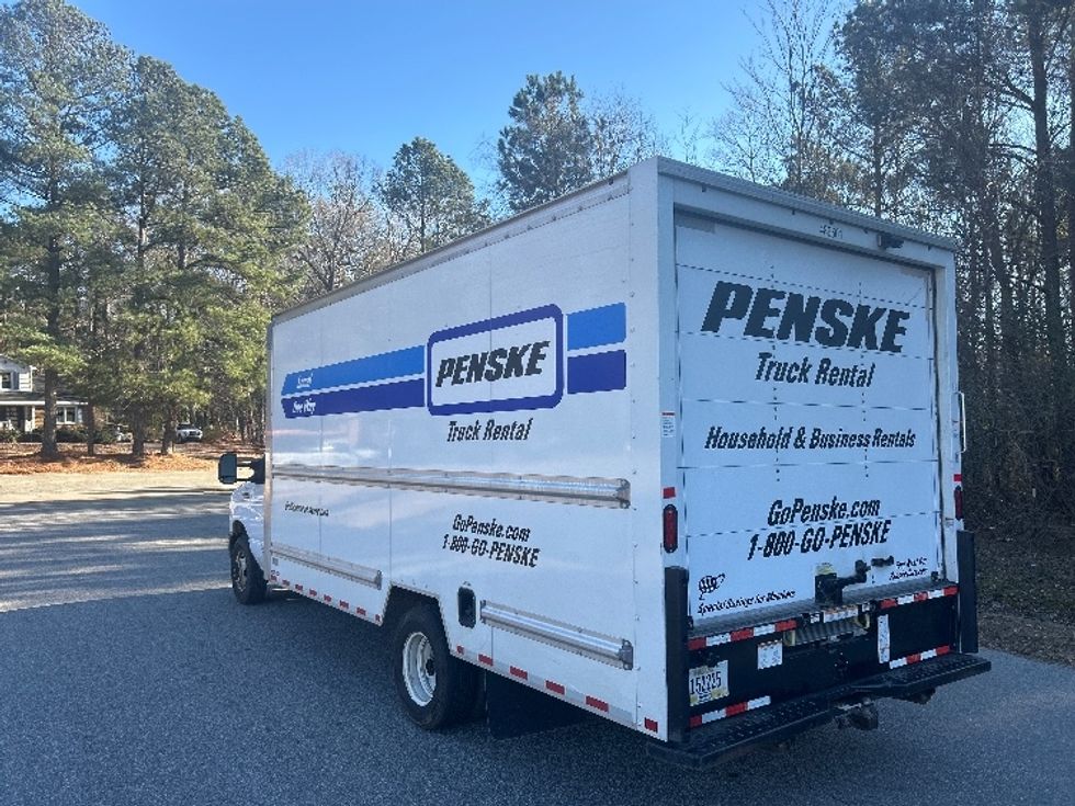 Light Duty Box Truck-Light and Medium Duty Trucks-Ford-2022-E350-Mebane-NC-76,511\n\t\tmiles-$ 41,750 - Image 6