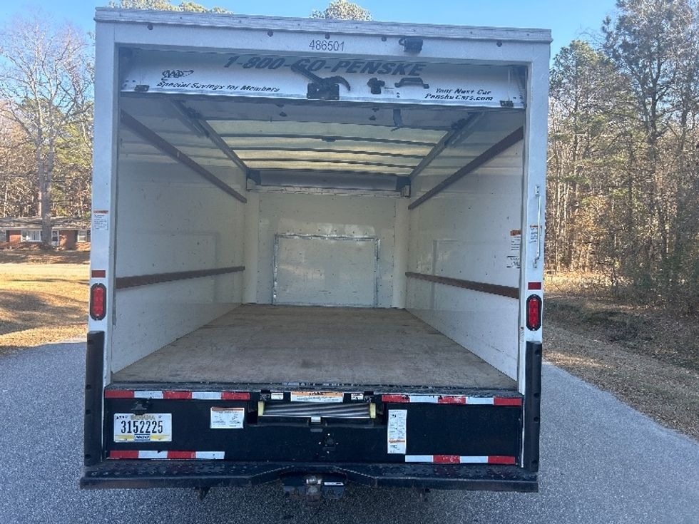 Light Duty Box Truck-Light and Medium Duty Trucks-Ford-2022-E350-Mebane-NC-76,511\n\t\tmiles-$ 41,750 - Image 8