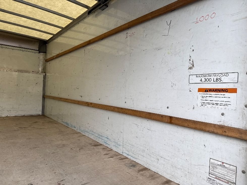 Light Duty Box Truck-Light and Medium Duty Trucks-Ford-2022-E350-Mebane-NC-88,654\n\t\tmiles-$ 27,250 - Image 11