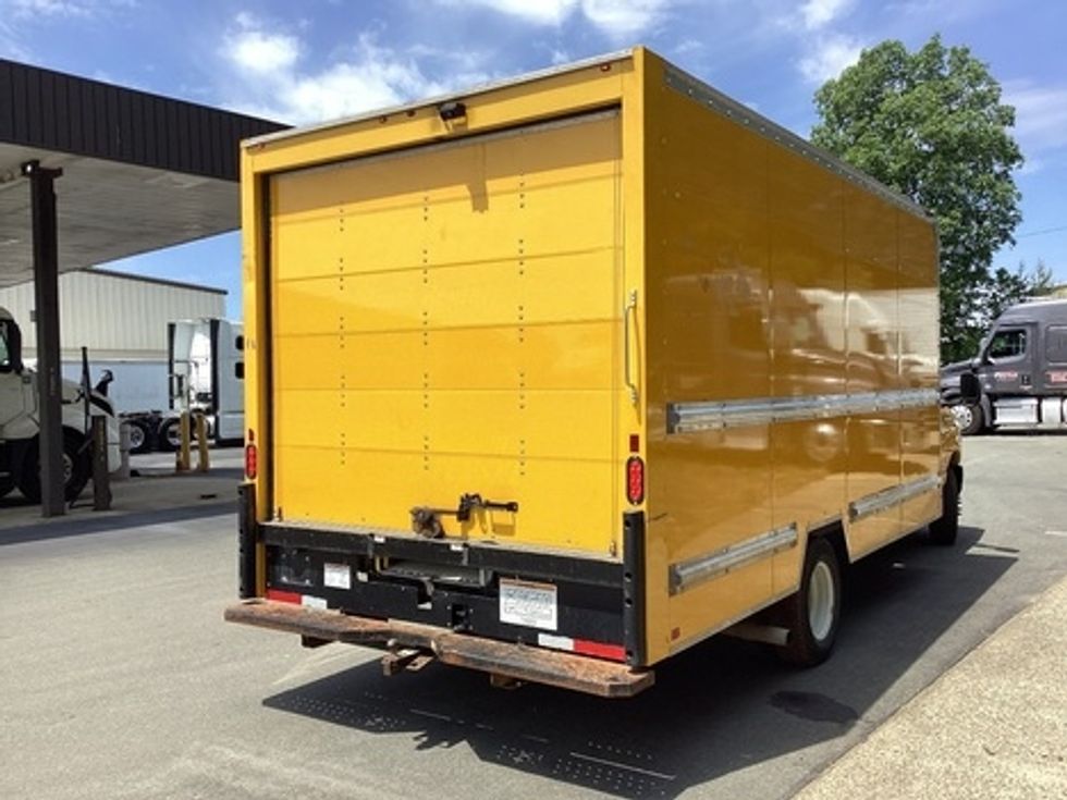 Light Duty Box Truck-Light and Medium Duty Trucks-Ford-2022-E350-Mebane-NC-88,654\n\t\tmiles-$ 27,250 - Image 12