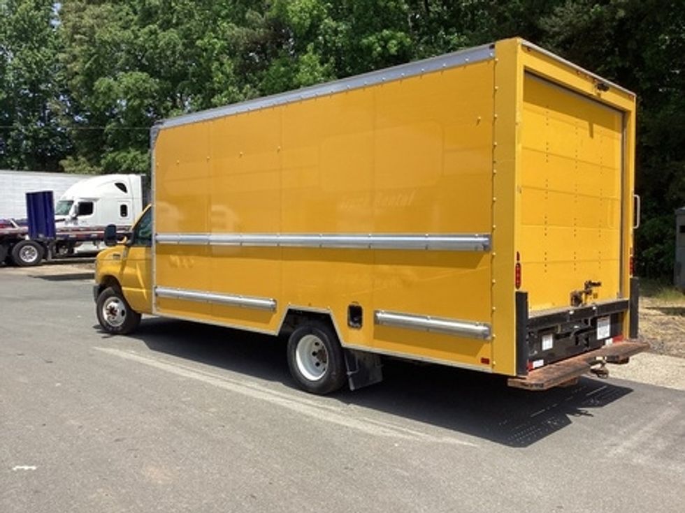 Light Duty Box Truck-Light and Medium Duty Trucks-Ford-2022-E350-Mebane-NC-88,654\n\t\tmiles-$ 27,250 - Image 4