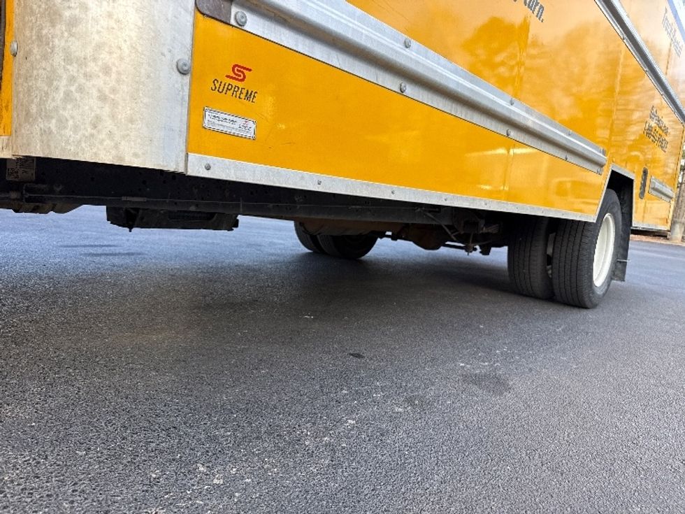 Light Duty Box Truck-Light and Medium Duty Trucks-Ford-2022-E350-Mebane-NC-88,654\n\t\tmiles-$ 27,250 - Image 5