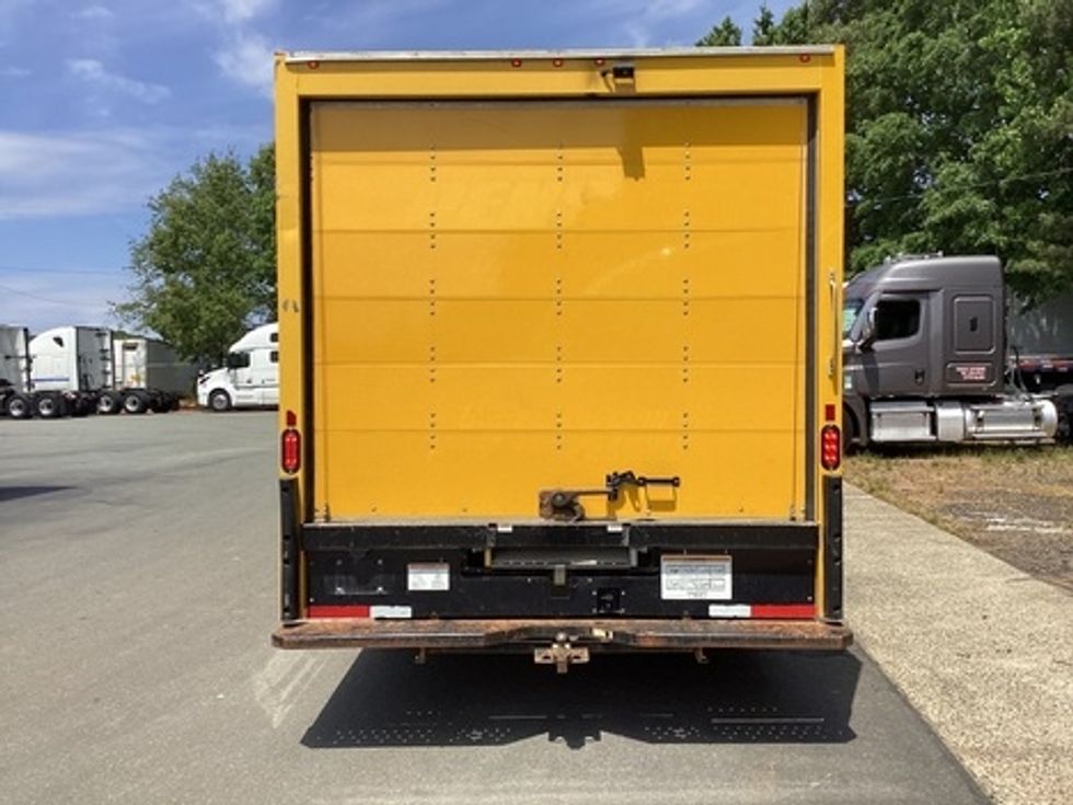 Light Duty Box Truck-Light and Medium Duty Trucks-Ford-2022-E350-Mebane-NC-88,654\n\t\tmiles-$ 27,250 - Image 6