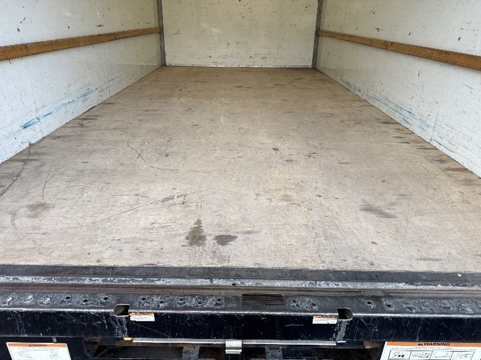 Light Duty Box Truck-Light and Medium Duty Trucks-Ford-2022-E350-Mebane-NC-88,654\n\t\tmiles-$ 27,250 - Image 9