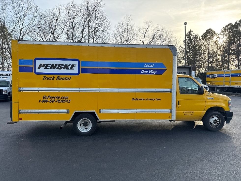 Light Duty Box Truck-Light and Medium Duty Trucks-Ford-2022-E350-Mebane-NC-88,654\n\t\tmiles-$ 31,000 - Image 15