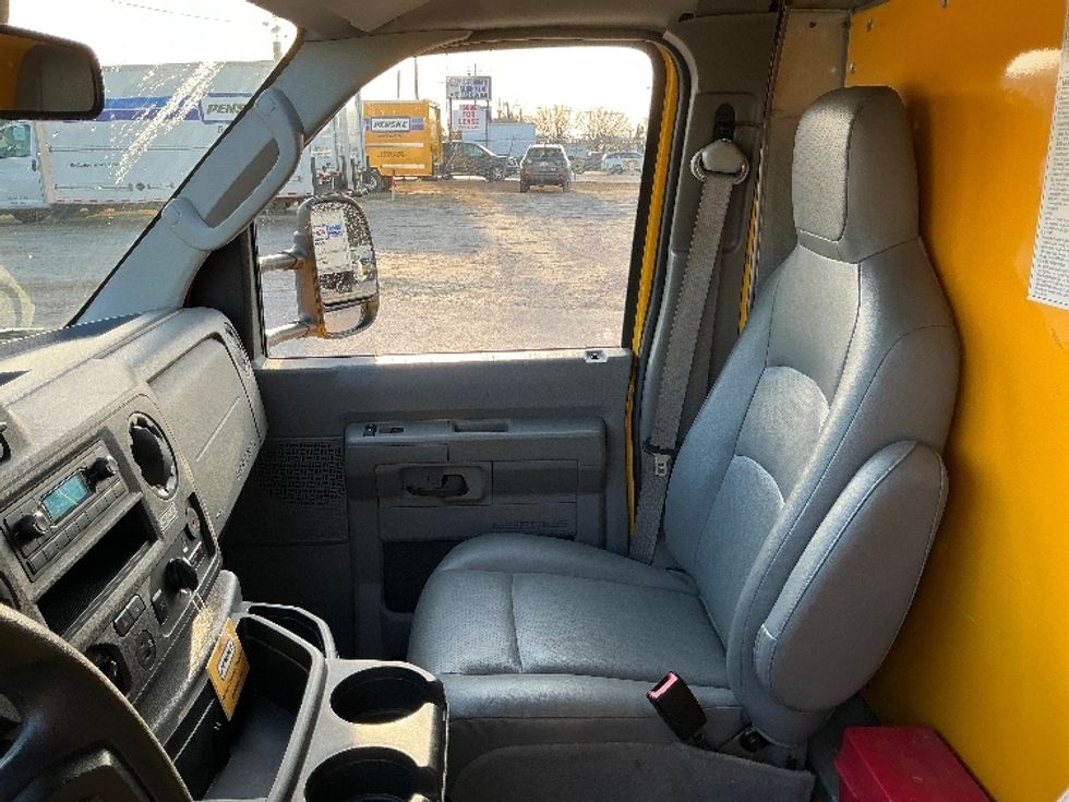 Light Duty Box Truck-Light and Medium Duty Trucks-Ford-2022-E350-Mebane-NC-90,315\n\t\tmiles-$ 35,000 - Image 19