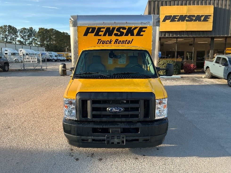 Light Duty Box Truck-Light and Medium Duty Trucks-Ford-2022-E350-Mebane-NC-90,315\n\t\tmiles-$ 35,000 - Image 2