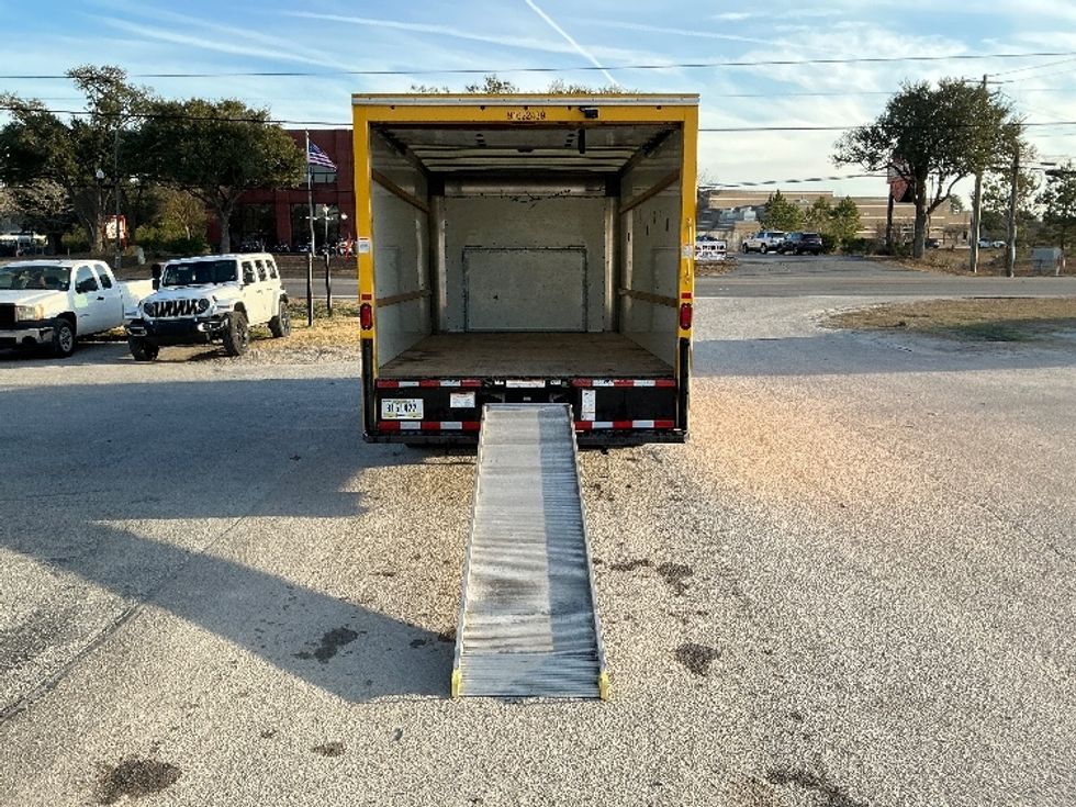 Light Duty Box Truck-Light and Medium Duty Trucks-Ford-2022-E350-Mebane-NC-90,315\n\t\tmiles-$ 35,000 - Image 9