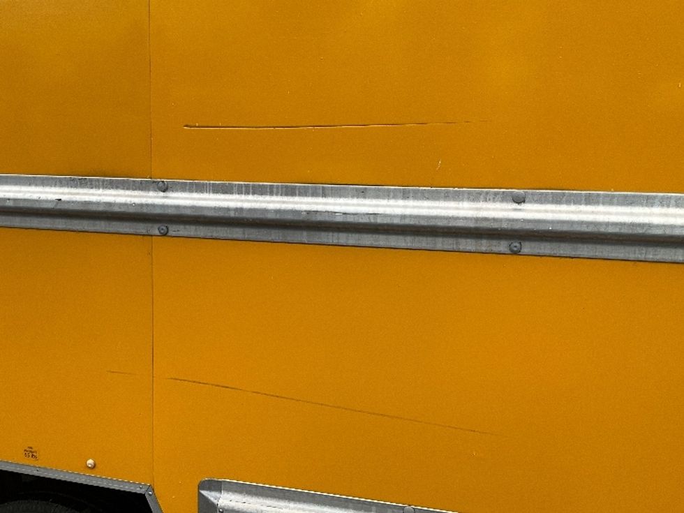 Light Duty Box Truck-Light and Medium Duty Trucks-Ford-2022-E350-Mebane-NC-96,523\n\t\tmiles-$ 30,000 - Image 26