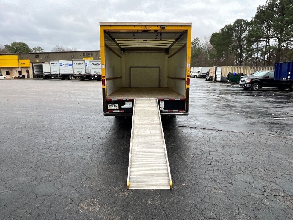 Light Duty Box Truck-Light and Medium Duty Trucks-Ford-2022-E350-Mebane-NC-96,523\n\t\tmiles-$ 30,000 - Image 9