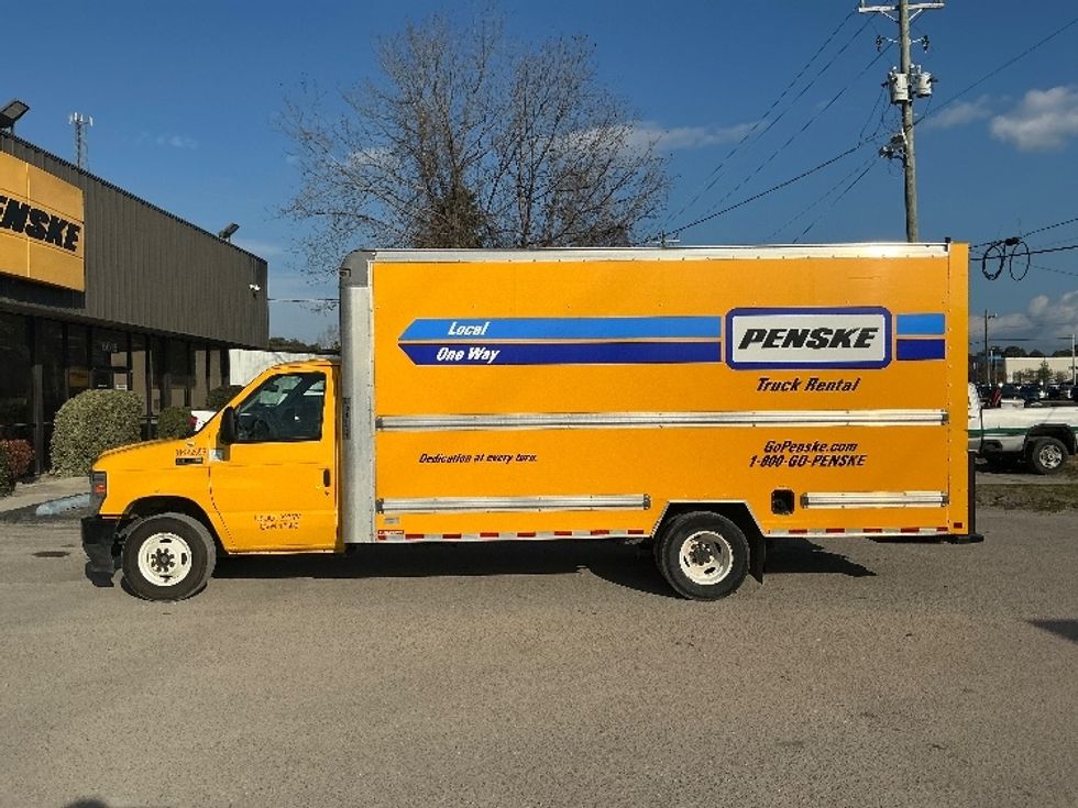 Light Duty Box Truck-Light and Medium Duty Trucks-Ford-2022-E350-Mebane-NC-97,630\n\t\tmiles-$ 30,000 - Image 4