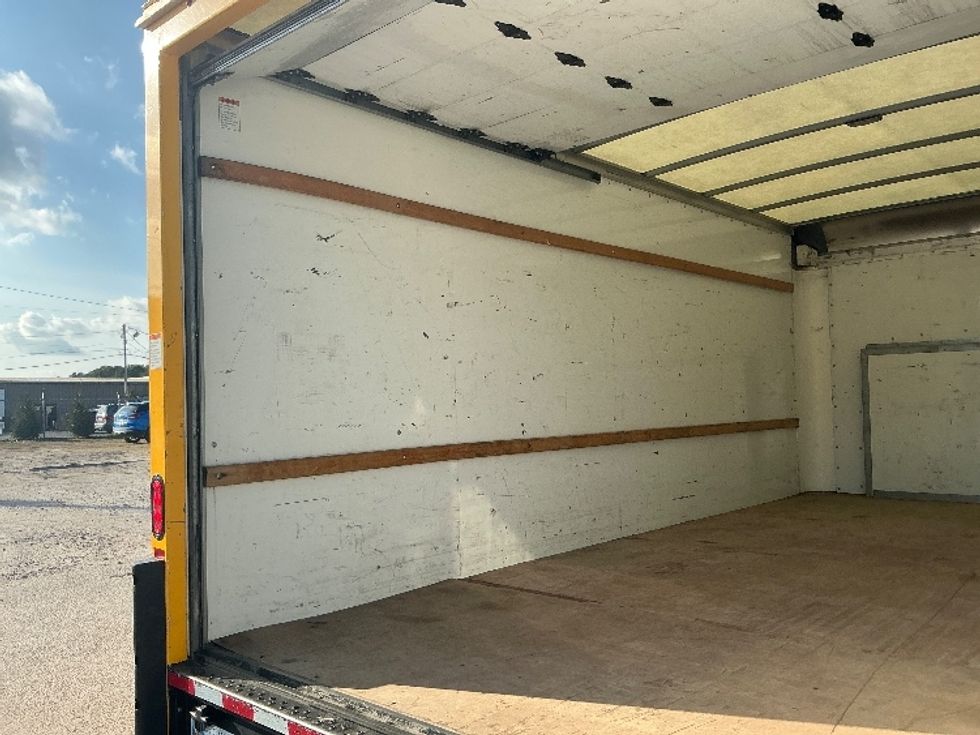 Light Duty Box Truck-Light and Medium Duty Trucks-Ford-2022-E350-Mebane-NC-97,630\n\t\tmiles-$ 30,000 - Image 9