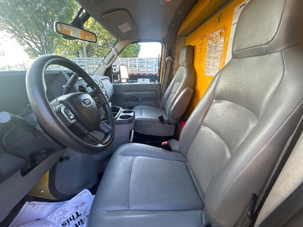 Light Duty Box Truck-Light and Medium Duty Trucks-Ford-2022-E350-Medley-FL-122,806\n\t\tmiles-$ 23,000 - Image 19