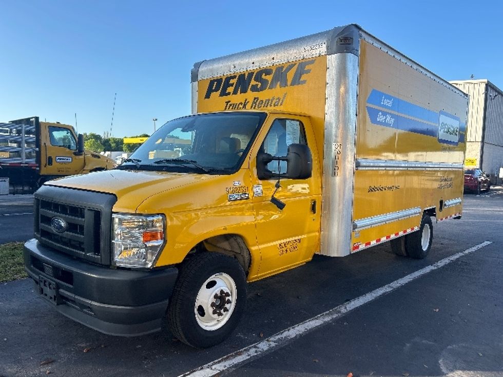 Light Duty Box Truck-Light and Medium Duty Trucks-Ford-2022-E350-Medley-FL-122,806\n\t\tmiles-$ 23,000 - Image 3