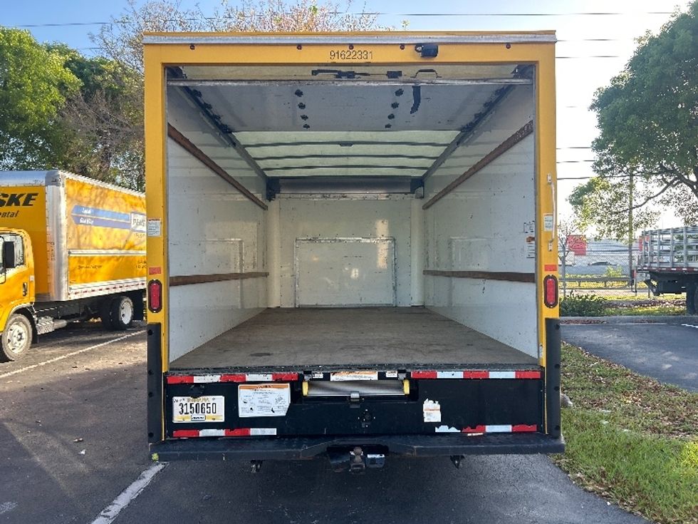 Light Duty Box Truck-Light and Medium Duty Trucks-Ford-2022-E350-Medley-FL-122,806\n\t\tmiles-$ 23,000 - Image 8