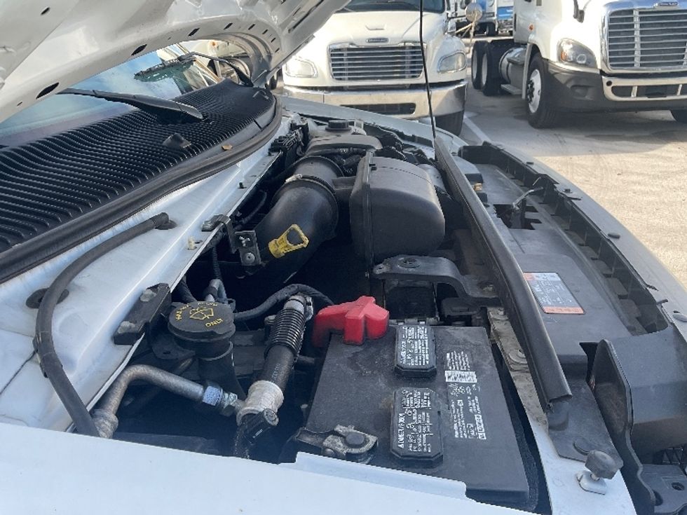 Light Duty Box Truck-Light and Medium Duty Trucks-Ford-2022-E350-Medley-FL-86,166\n\t\tmiles-$ 34,000 - Image 23